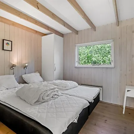 Annik - 300m From The Sea By Interhome *